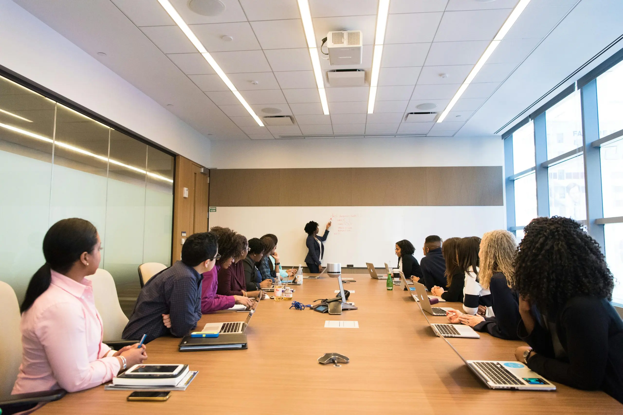 Digital Governance & Large Programs Structuring Structuring and governing complex digital and transformation programs to secure execution.