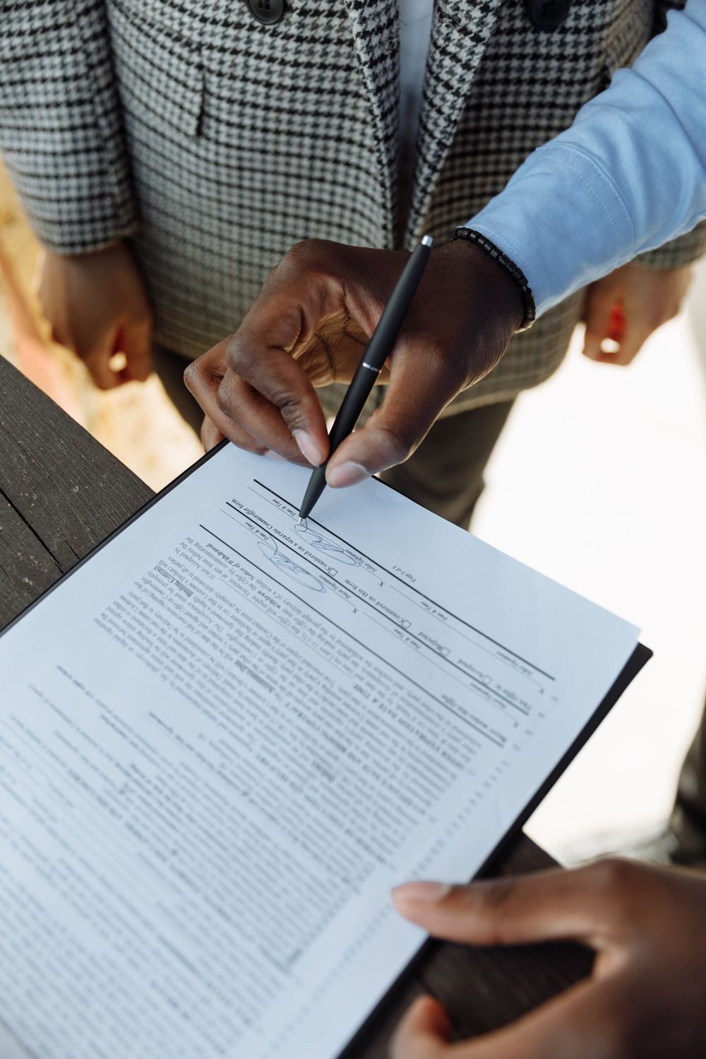Signature d'un engagement de gouvernance des coûts