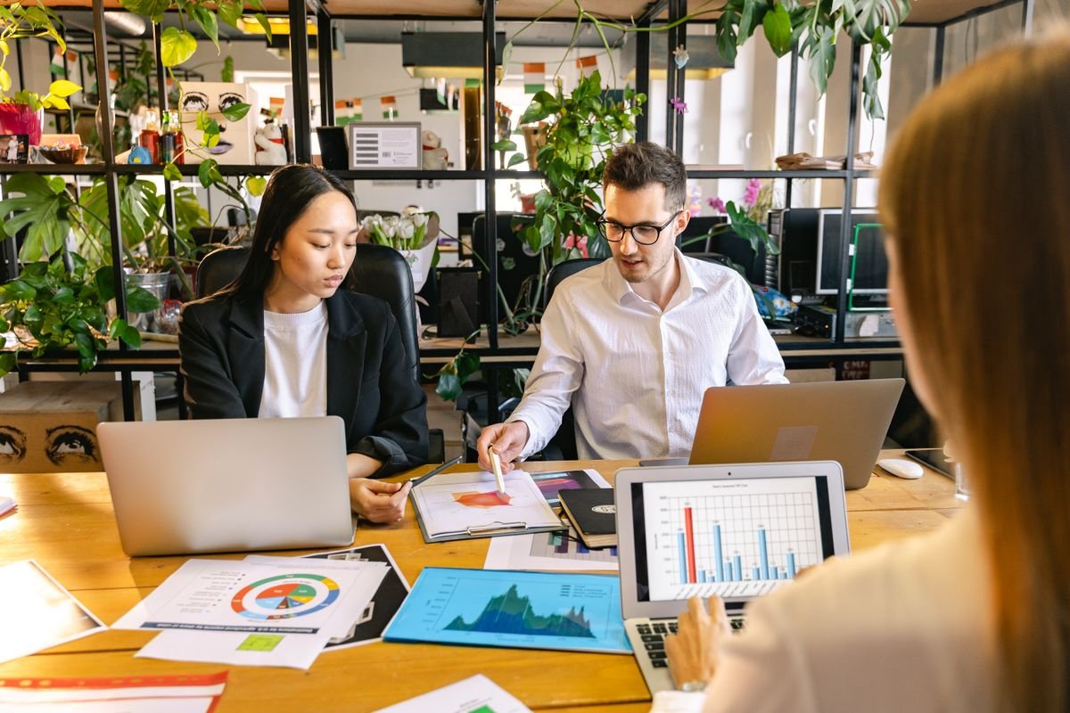 Product Owner senior dirigeant une revue de transformation agile, Notoriti
